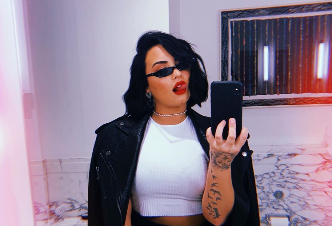 Je důležité ukázat i&nbsp;to, co je pod make-upem: Demi Lovato odhalila nenalíčený obličej