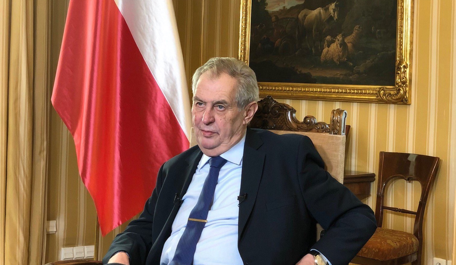 Miloš Zeman promluvil k Čechům. Nezlehčujte epidemii, ale nepropadejte panice a strachu, vyzval