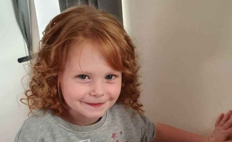 Pověstná dětská upřímnost v&nbsp;praxi: Holčička nakreslila svou maminku až příliš detailně