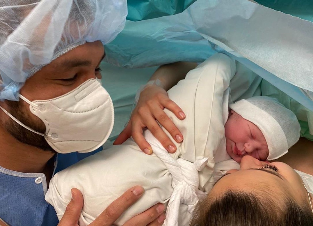 Narození miminka je to nejvíc, co může chlap zažít, přiznává novopečený tatínek Makhmud Muradov