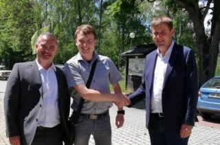 Frekvence 1: Ministr zahraničí Petříček přijel na&nbsp;česko-německou hranici a&nbsp;potvrdil, že 15.&nbsp;června můžeme vyjet do Spolkové republiky bez omezení