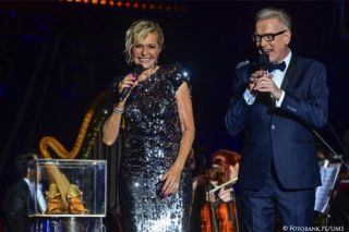 Helena Vondráčková znovu dobyla polské Sopoty! Se symfonickým orchestrem zazpívala i&nbsp;Malovaný džbánku