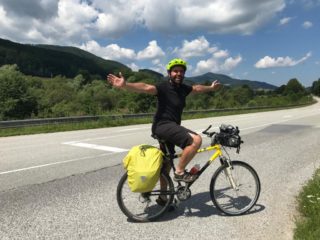 Moderátor Míra Michálek brázdí Slovensko na&nbsp;kole. Kam už se podíval?