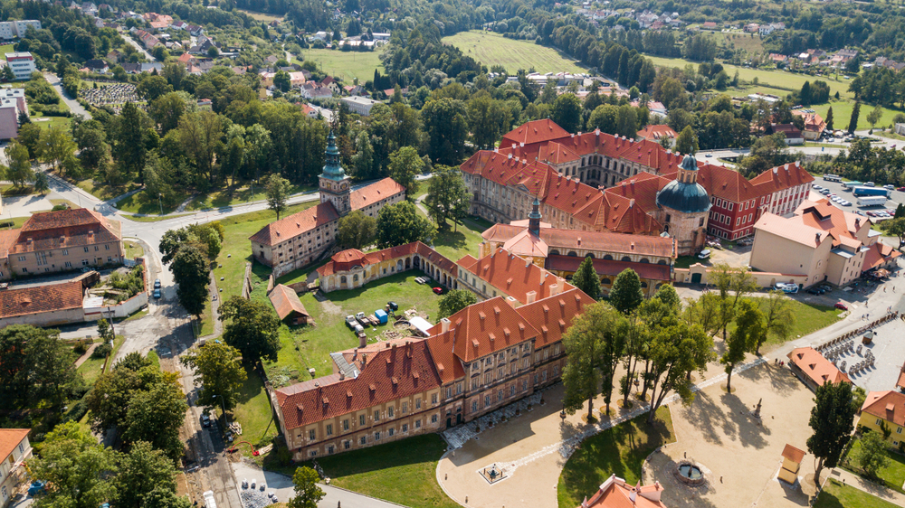Pojeďte na výlet s Frekvencí 1! Vyrazte do města rodu Metternichů – do západočeských Plas