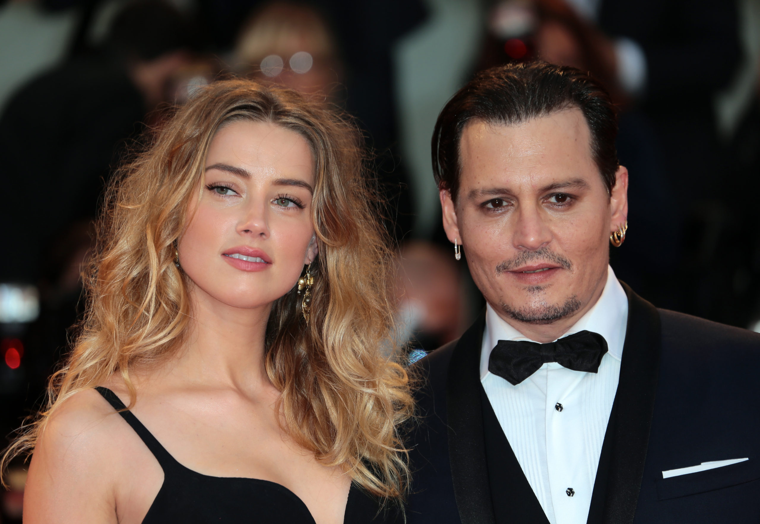 Amber Heard vypověděla, že jí Johnny Depp hrozil zabitím