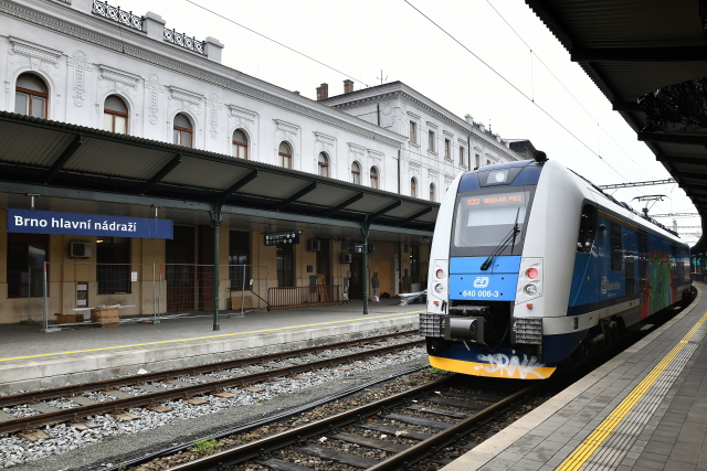 Bez roušky v&nbsp;hromadné dopravě se cestovat nevyplácí