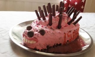 Dost vtipná podívaná: Takhle vypadají ty nejhorší pokusy o&nbsp;dorty, co mají připomínat ježka