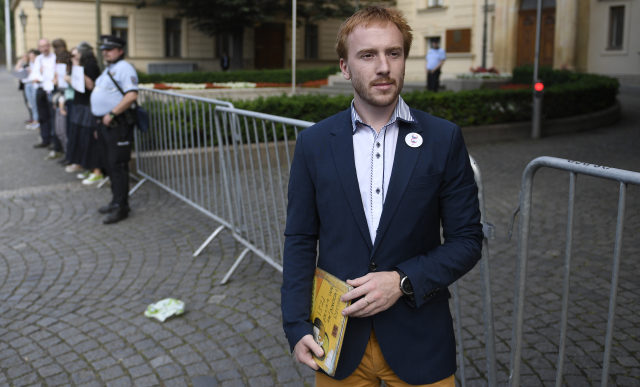 Minářovo hnutí Lidé PRO&nbsp;končí. Ve volbách podpoří jiné opoziční strany