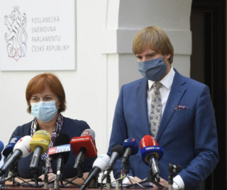 Hlavní hygienička Rážová má koronavirus. Ministr Vojtěch musí do karantény