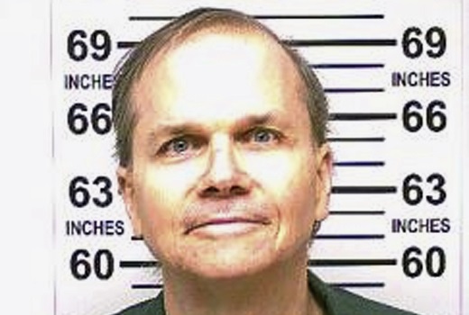 Vrah Johna Lennona zůstane ve vězení. O&nbsp;propuštění žádal pojedenácté marně