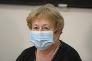 V Praze si nasadíme roušky v&nbsp;obchodech a&nbsp;ve školách. Bary v&nbsp;noci zavřou