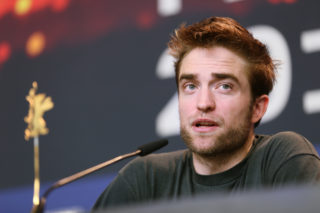 Robert Pattinson se nakazil koronavirem. Natáčení Batmana se zastavilo