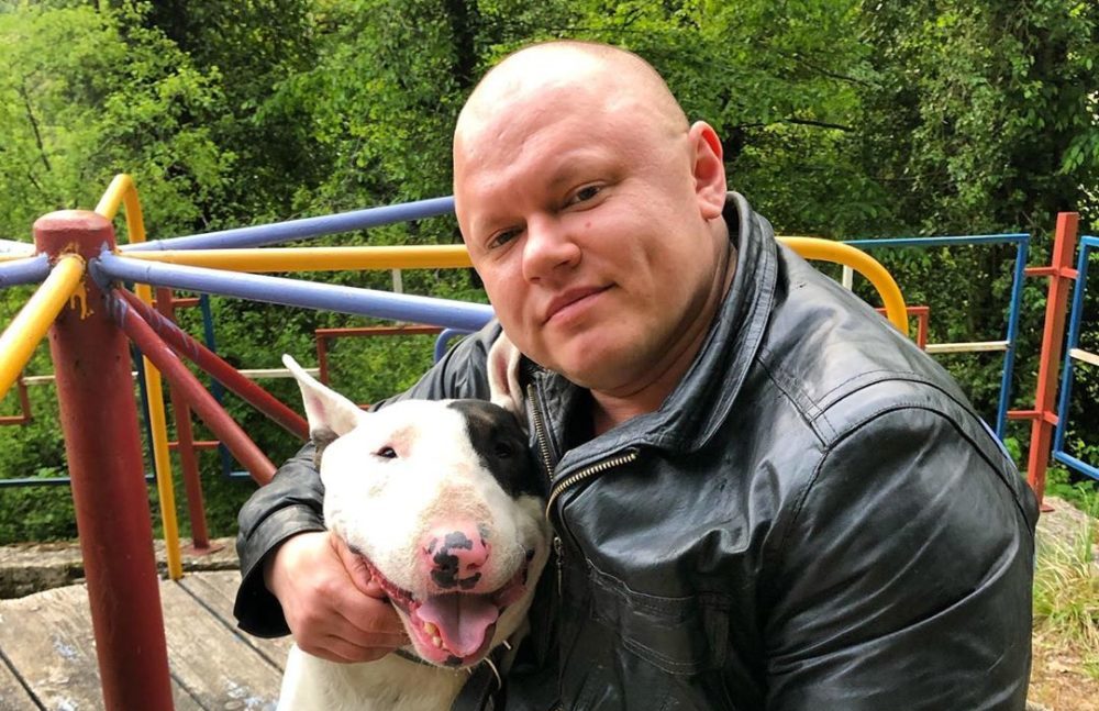 Ochranka letiště nevěřila, že je žena a odmítala ji pustit do letadla