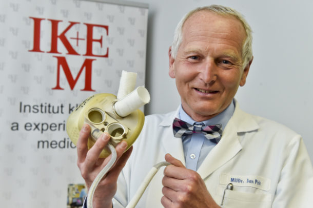Jan Pirk: Střídmé pití vína je oběhovému systému vysloveně prospěšné