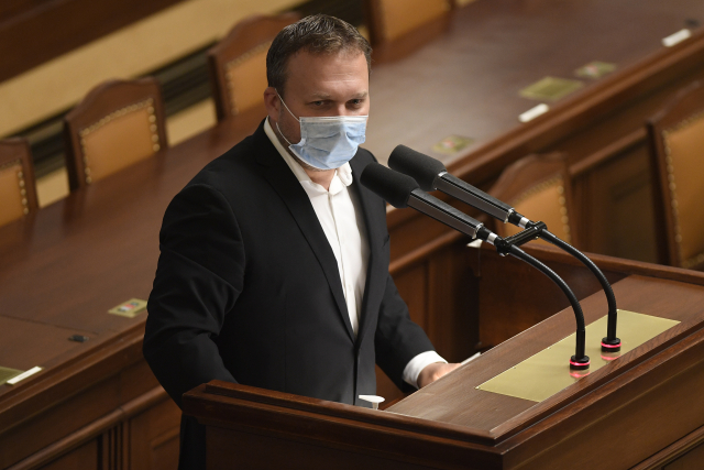 Marian Jurečka: Vláda se panu premiérovi měla vzepřít a říct, že to chceme jinak