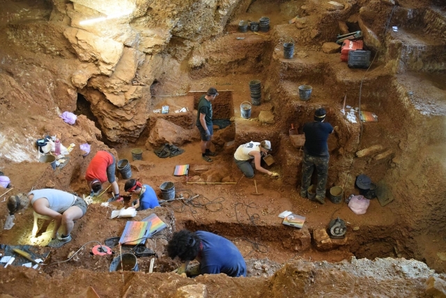 Homo sapiens byl v Evropě o 5000 let dříve, než si vědci mysleli