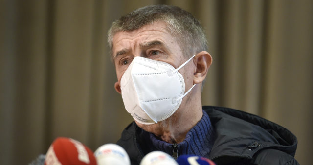 Babiš v&nbsp;březnu ministry nevymění, změny v&nbsp;dubnu nevyloučil