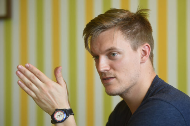 Tomáš Verner: Koupil jsem si novou výstroj a&nbsp;hokej hrál jenom třikrát. Takže mi teď visí pěkně v&nbsp;garáži a&nbsp;práší se na&nbsp;ni
