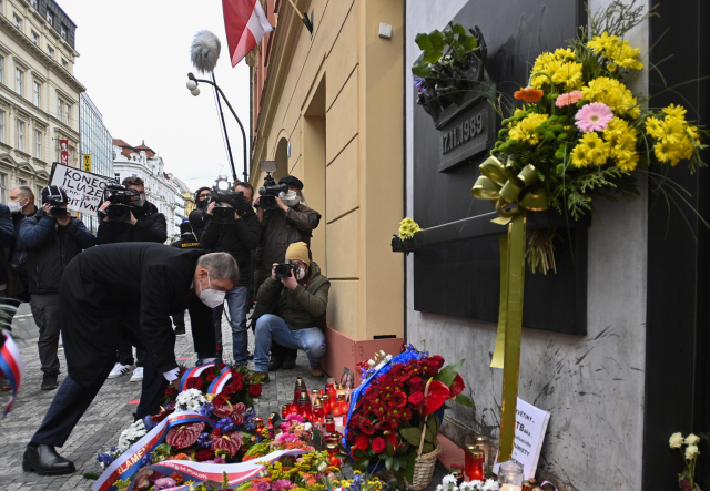 Premiér Andrej Babiš na Národní třídě vyzdvihl význam svobody