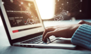 Studie: Posíláním zbytečných e-mailů ničíme životní prostředí