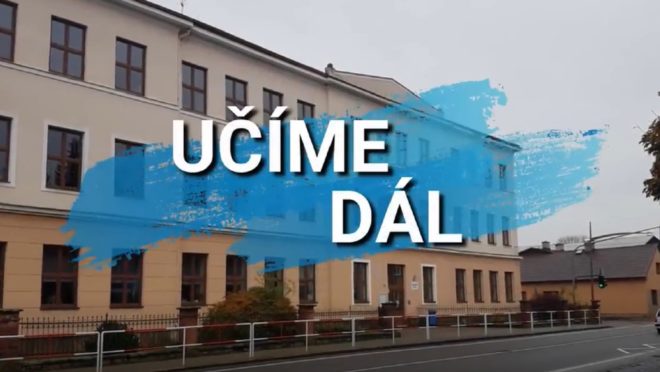 Učitelé z České Třebové přezpívali hit od Karla Gotta a Leoše Mareše. Videoklip se stal hitem na sociálních sítích