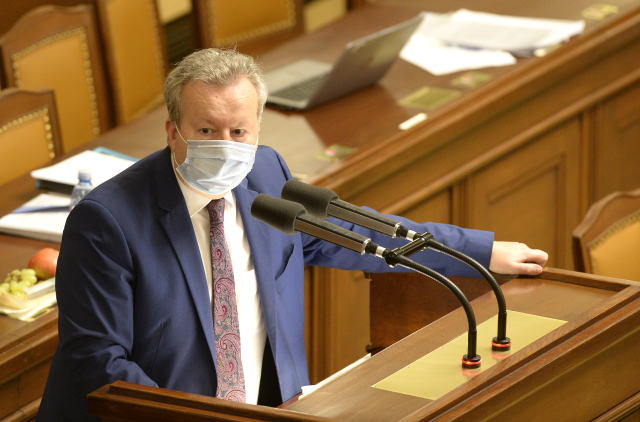Další únik toxických látek do Bečvy. Lidé volají po Brabcově rezignaci, ten k ní nevidí důvod