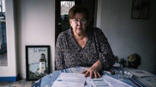 Smutný příběh: Francouzka se úřadům už léta snaží dokázat, že není mrtvá