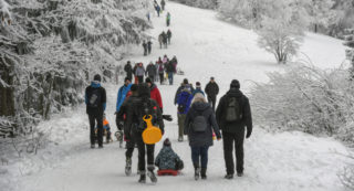 Nápor turistů v&nbsp;Beskydech přináší problémy přírodě i&nbsp;obcím