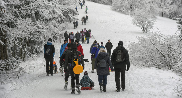 Nápor turistů v Beskydech přináší problémy přírodě i obcím