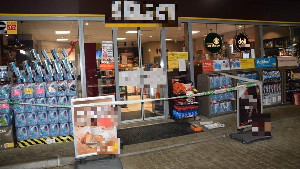 Žena se rozhodla zadržet pachatele netradičním způsobem. Do příjezdu policie ho orálně uspokojovala