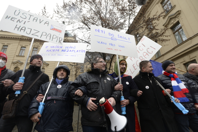 Iniciativa Chcípl PES chystá na&nbsp;Valentýna protestní pochody. Situace je podle ní neudržitelná