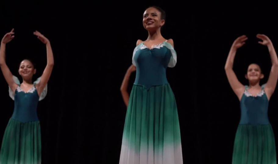 Balerína bez rukou inspiruje lidi z&nbsp;celého světa: Pro&nbsp;mě jsou ruce jen detailem, říká