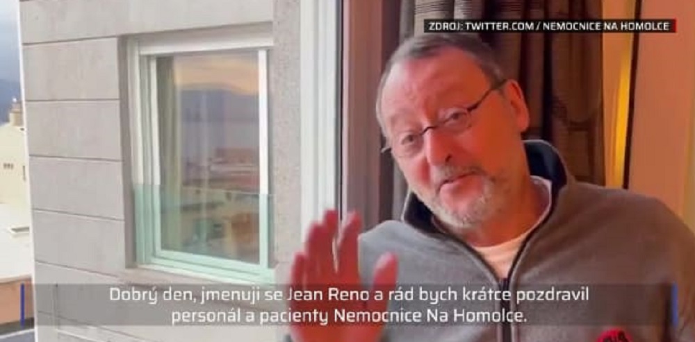 Klobouk dolů: Jean Reno poslal milý pozdrav českým zdravotníkům a&nbsp;pacientům