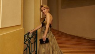 Gillian Andersonová převzala Zlatý Globus na&nbsp;dálku z&nbsp;Prahy