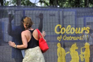 Festival Colours of Ostrava letos nebude, přesouvá se na&nbsp;příští rok. Vstupenky zůstávají v&nbsp;platnosti