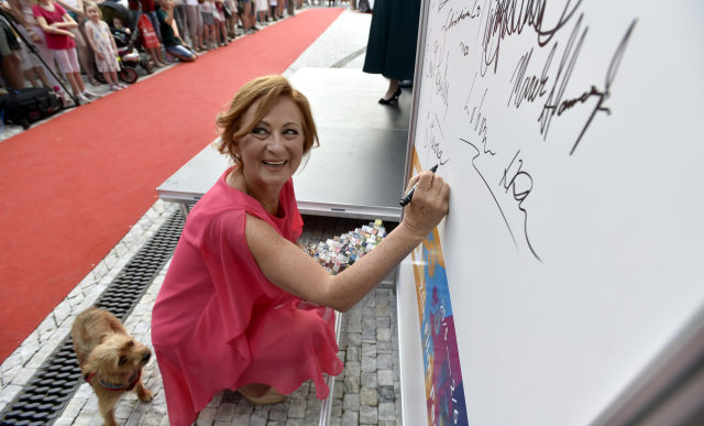 Herečka Simona Stašová slaví narozeniny
