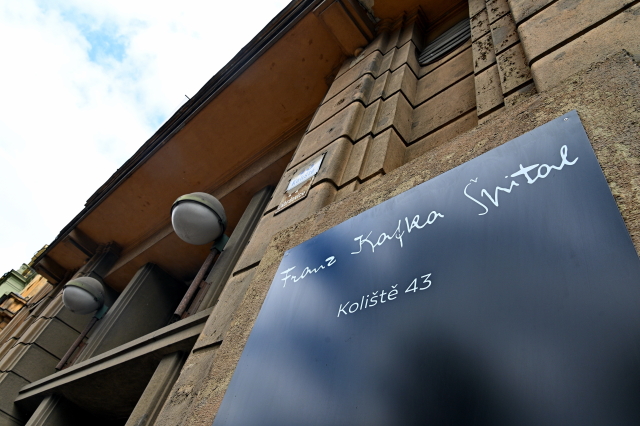 Muž z Brna se upálil: Neunesl důsledky covidu a “šikanu” ministerstva práce