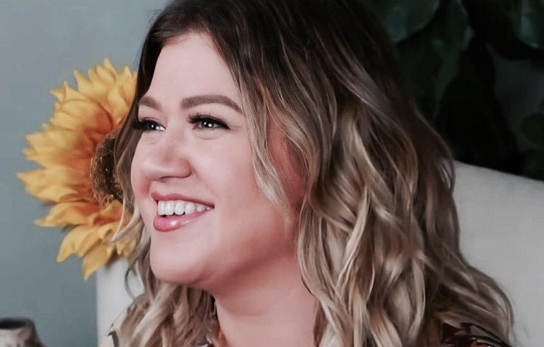 Hitovka týdne: Kelly Clarkson – Because Of You