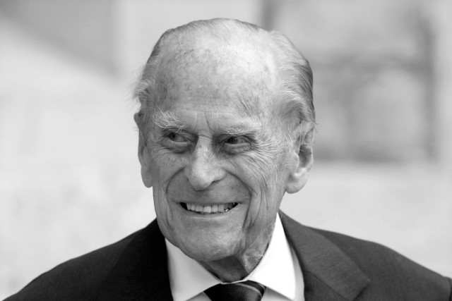 Ve věku 99 let zemřel princ Philip, manžel královny Alžběty II.