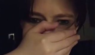 Žena během natáčení videa zachytila záhadnou postavu: Nikdo takový v&nbsp;domě nebyl, tvrdí