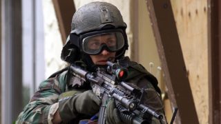 Tohle se nepovedlo: Američtí vojáci při&nbsp;cvičení omylem obsadili továrnu na&nbsp;slunečnicový olej