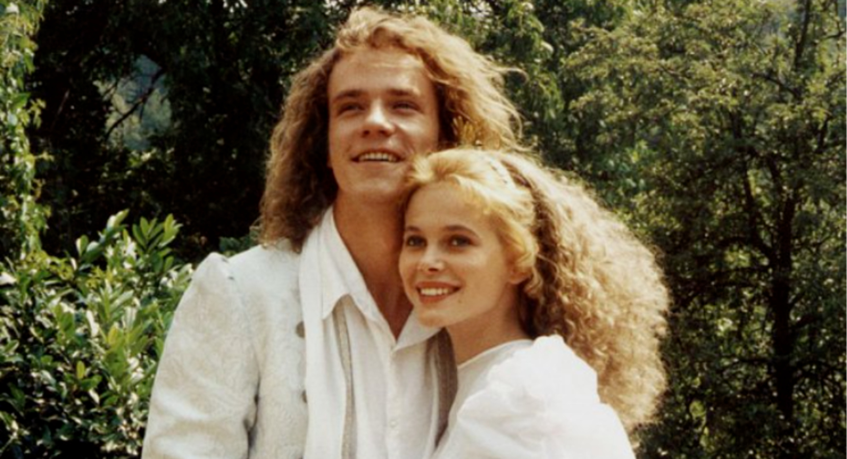 Pavlínka z&nbsp;pohádky Nesmrtelná teta se po&nbsp;letech vrátila před kameru. Podívejte se, jak jí to sluší