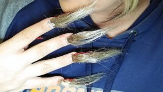 GALERIE: Nový podivný instagramový trend? Chlupaté nehty!