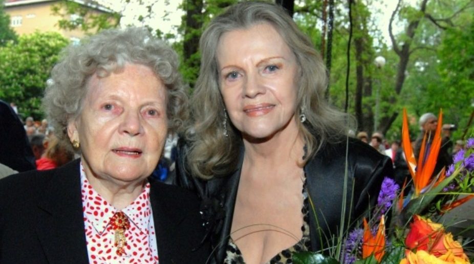 Zemřela maminka Evy Pilarové (†80). Františce Bojanovské bylo krásných 106 let