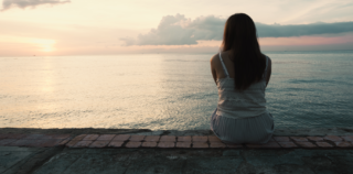 Rodiče chtěli zkrotit vzpurnou dceru: Odvezli ji na&nbsp;opuštěný ostrov. Odtud ji zachránili rybáři