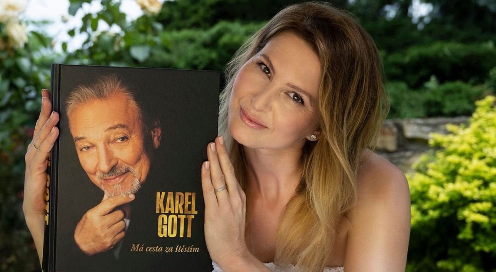 Fanoušci Karla Gotta dojali vdovu Ivanu k slzám. Pocítila jsem velkou úlevu, řekla