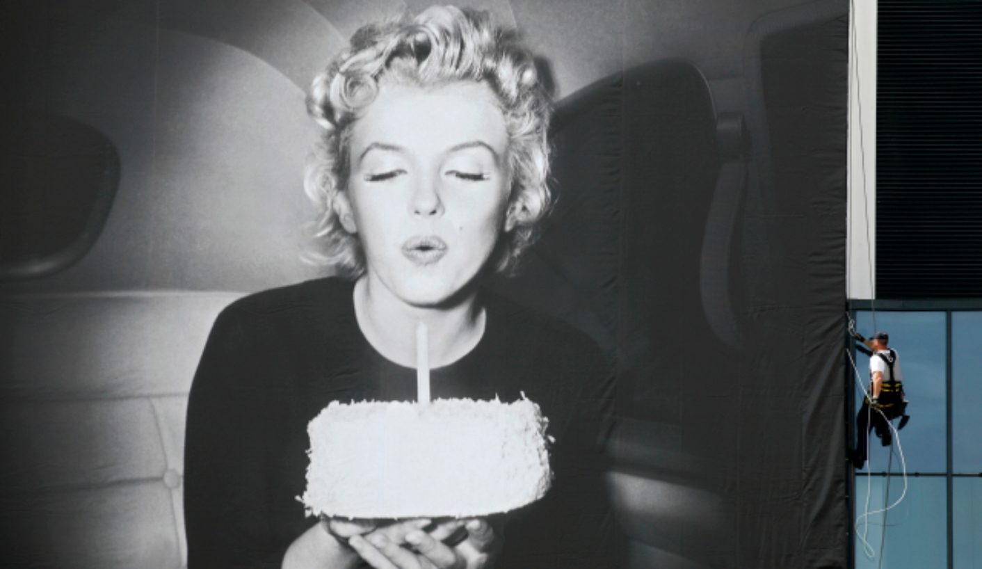 Žárlivost, duševní problémy, žaloby i&nbsp;potraty. Co všechno vedlo k&nbsp;předčasné smrti Marylin Monroe?