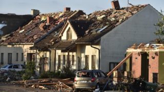 Velice štědrý dar: Tchaj-wan daroval obcím, které zdevastovalo tornádo 6,5 milionu korun