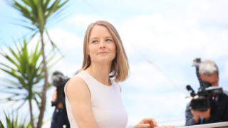 Jodie Foster na&nbsp;premiéru v&nbsp;Cannes dorazila s&nbsp;manželkou. I&nbsp;po&nbsp;letech dvojice září štěstím