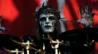 Zemřel Joey Jordison z&nbsp;metalové kapely Slipknot. Bylo mu jen 46 let
